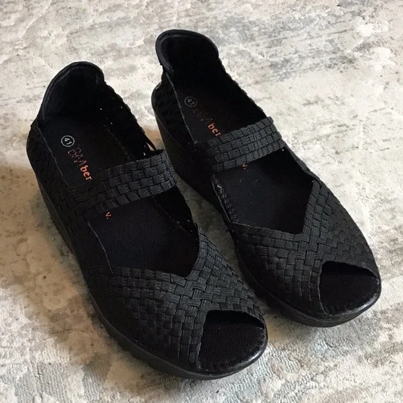 bernie mev. Basket Weave Shoes sz 41 10 10.5